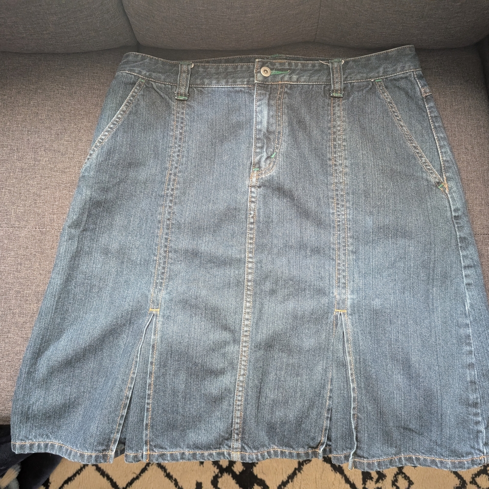 Eddie Bauer Blue Knee-Length A-Line Pleated Skirt
